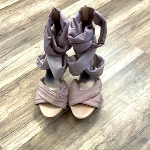 Guess by Marciano high heels w/ pink, purple, & rose stretchy satin like straps